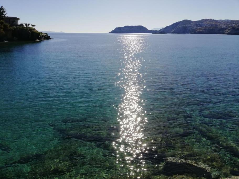 Lenico Beachfront Suites Agia Pelagia Exteriör bild