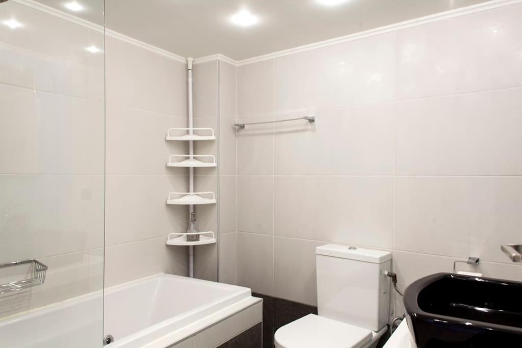 Lenico Beachfront Suites Agia Pelagia Exteriör bild