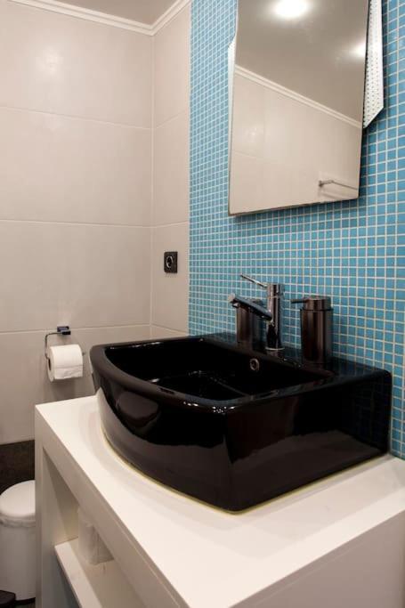 Lenico Beachfront Suites Agia Pelagia Exteriör bild