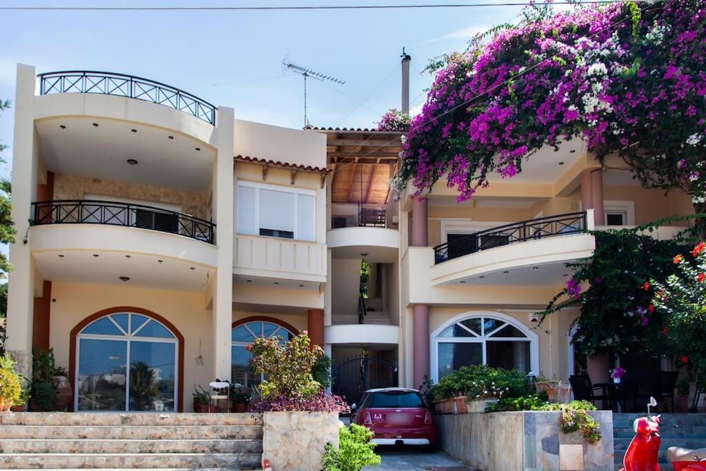 Lenico Beachfront Suites Agia Pelagia Exteriör bild