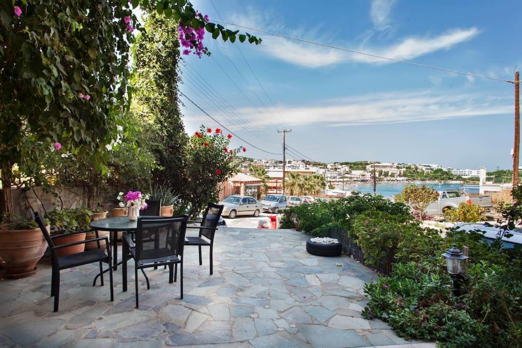 Lenico Beachfront Suites Agia Pelagia Exteriör bild